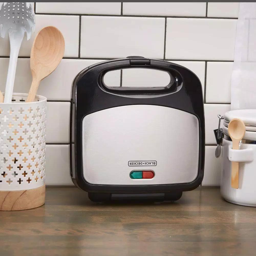 BLACK+DECKER 3-in-1 Morning Meal Station Waffle Maker, Grill, and Sandwich Maker