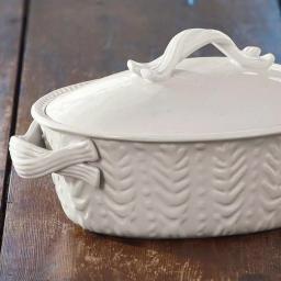 Park Designs Levingston 8.25 x 11.5 in. Covered Oval Stoneware Baking Dish with Lid, Cream thumbnail 2