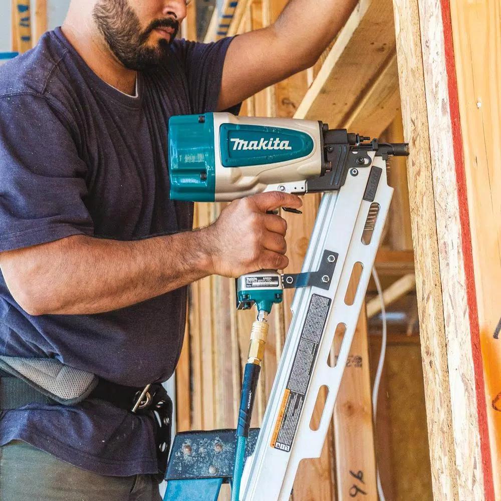 Makita 21° Pneumatic Full Round Head Framing Nailer, 3-1/2 in. Capacity