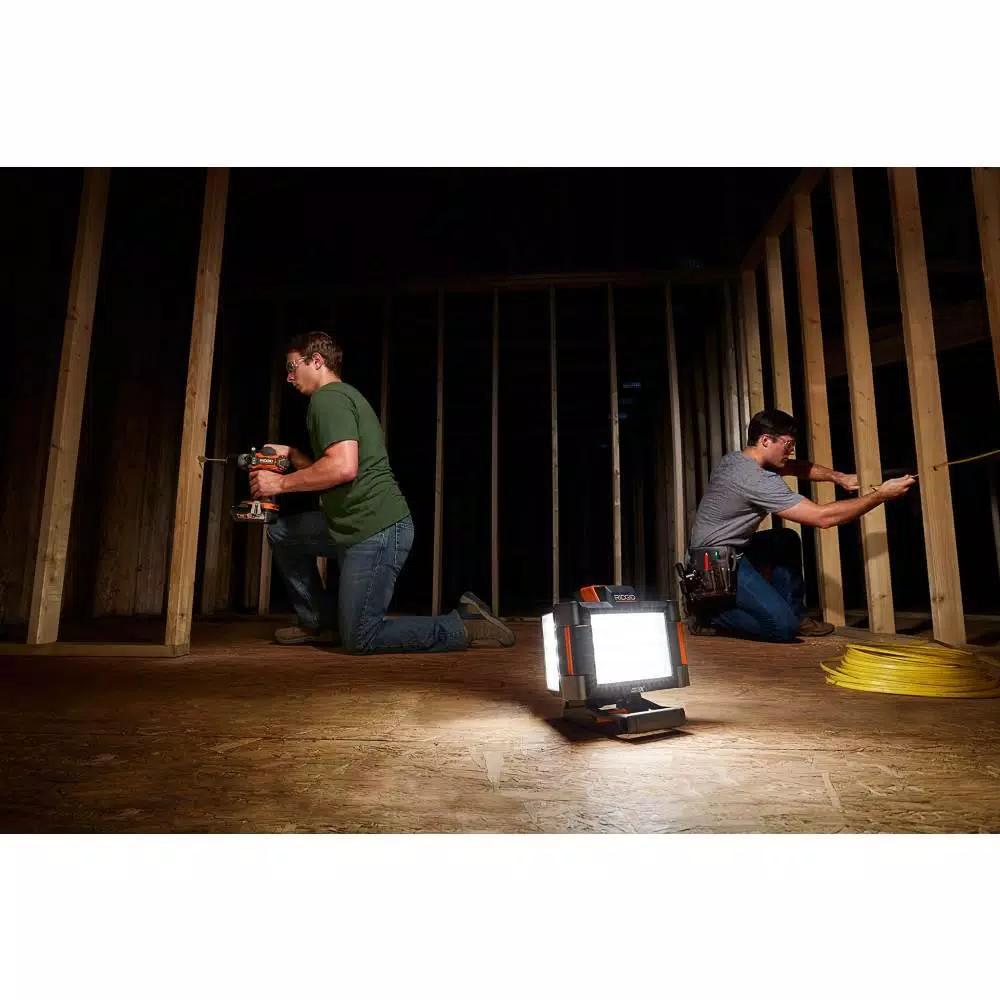RIDGID 18V Hybrid Folding Panel LED Work Light Kit with 2.0 Ah Battery and Charger