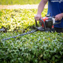 XtremepowerUS 24 in. Gas Powered 2-Stroke Hedge Trimmer, 26 cc Engine thumbnail 2