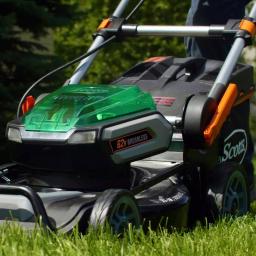 Scotts 21 in. 62V Cordless Lithium-Ion Battery Walk Behind Push Mower with 5 Ah Battery and Charger thumbnail 8