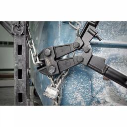 Milwaukee 2-Piece Bolt Cutter Set, 30 in. and 18 in. with Forged Steel Blades thumbnail 5