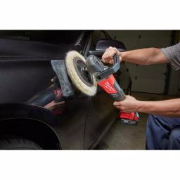 Milwaukee M18 FUEL 7 in. Variable Speed Cordless Polisher Kit with (2) 5.0 Ah Batteries & Pads thumbnail 5