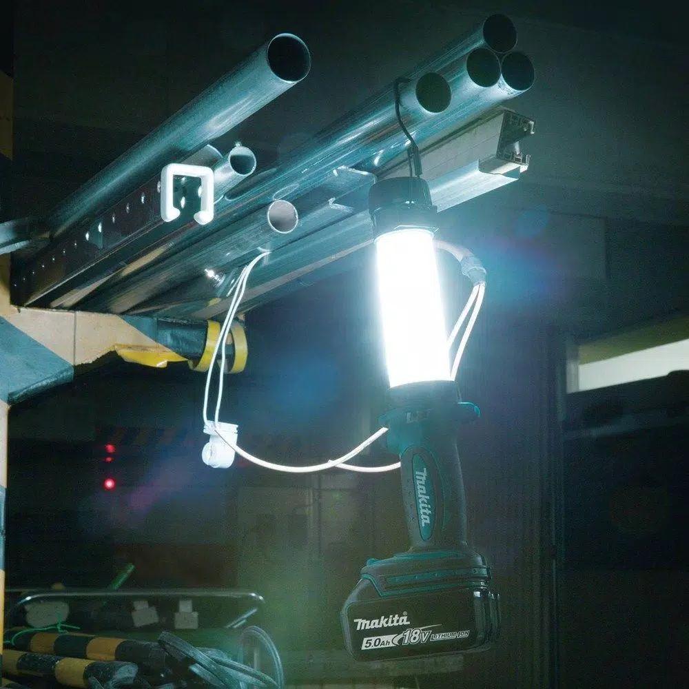 Makita 18V LXT Cordless LED Lantern and Flashlight, 620 Lumens