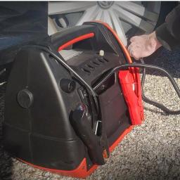 Smartech Products Smartech JSL-1250 Portable Power Station with 1250 Amp Jump Starter and 150 PSI Air Compressor thumbnail 7