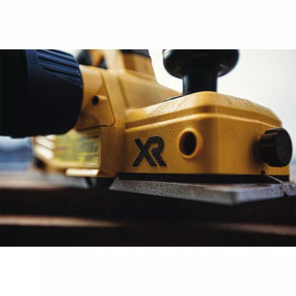 DEWALT 20V MAX XR Cordless Brushless 3-1/4 in. Planer Kit with 3.0Ah Battery and Charger