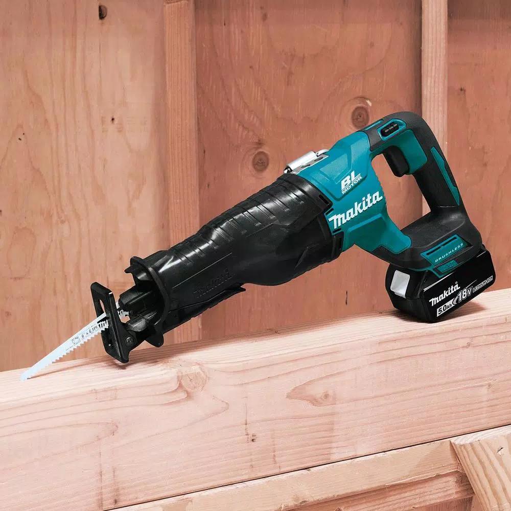 Makita 18V LXT Brushless Cordless Reciprocating Saw Kit with 5.0Ah Battery and Charger